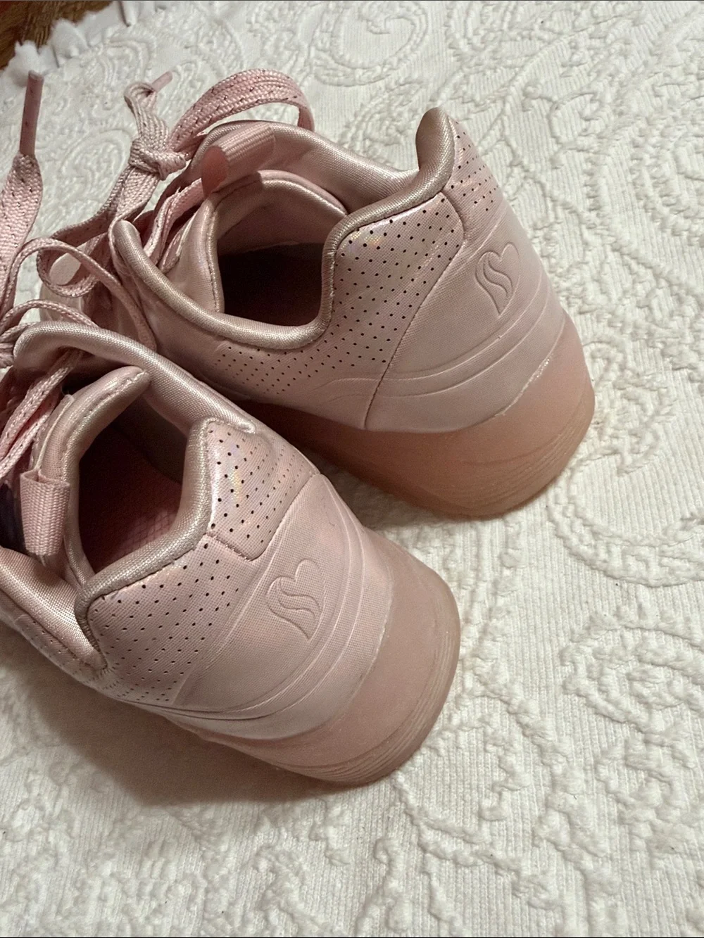 Skechers Kids Size 3 Youth Girls Pink Iridescent Chunky Sneakers